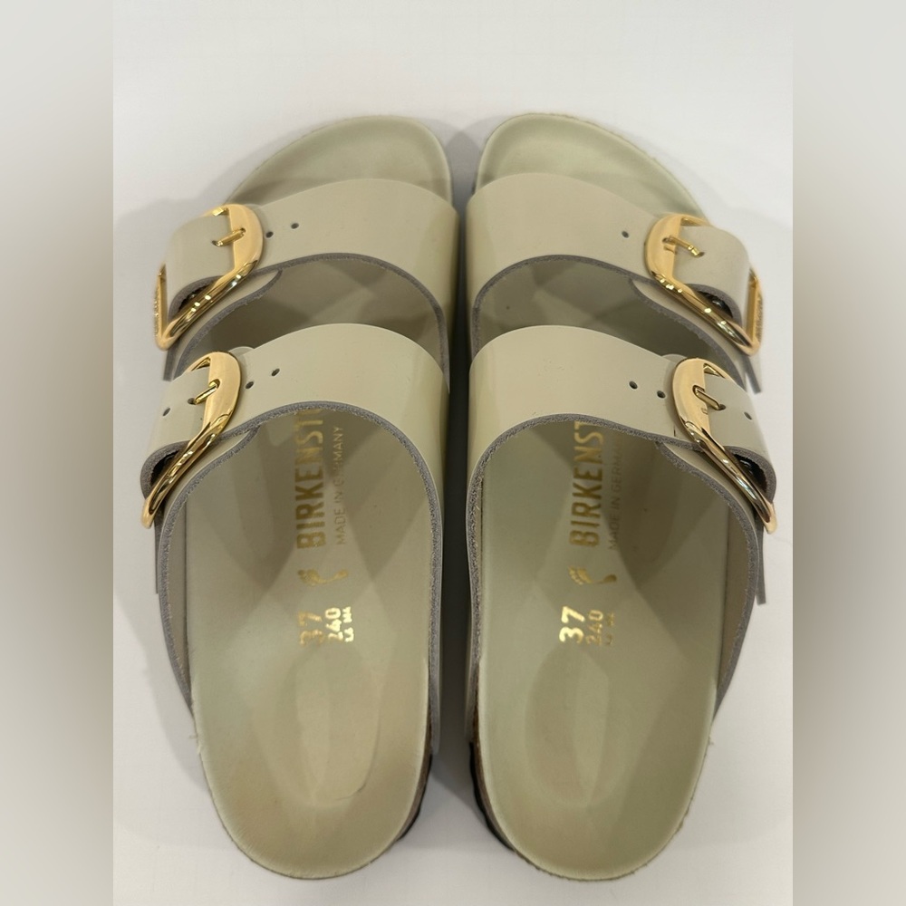 Birkenstock Arizona Big Buckle Sandals - Ecru new with box